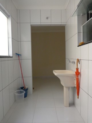 APARTAMENTO COM 03 DORMITÓRIOS